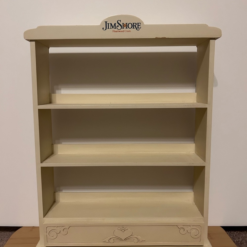 Jim Shore Cream Display Shelves with Hanging Brackets
